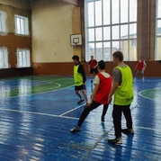 В Кемеровском горнотехническом техникуме продолжается чемпионат по мини-футболу.