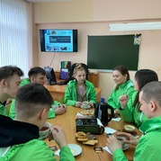 Завтрак в приятной компании!